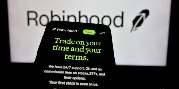 Robinhood Drops as Q4 Misses and Crypto Revenue Falls